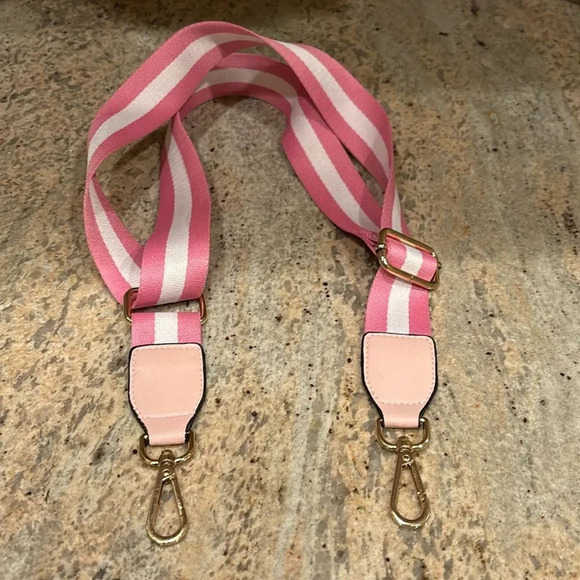 Accessories - NWOT Purse strap